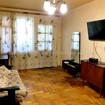 Гарібальді вул., 8