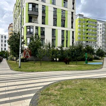 Пасічна вул., 16в