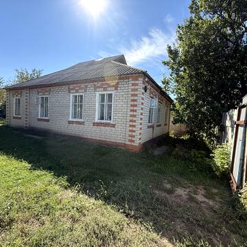 Лесі Українки, 40