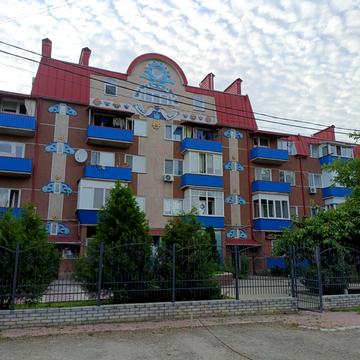 Шкільна вул., 9