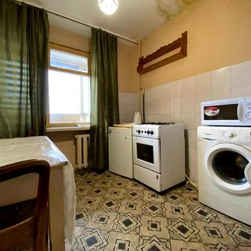 Лесі Українки бульв., 7