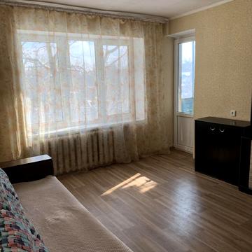 Квартальна вулиц вул. (Гладкова), 43