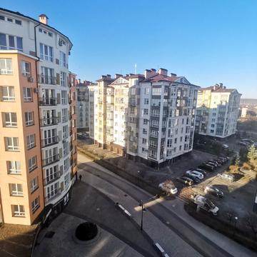 Слобідська вул., 32