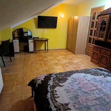 Довгострокова оренда 1к Квартира Токмацька (Великолуцька) вулиця