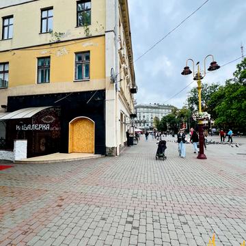 Незалежності вул., 5