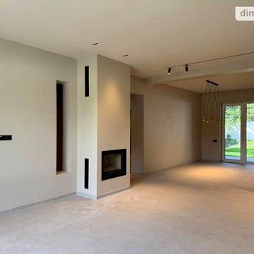 Продаж 3к Дім Привітна вулиця