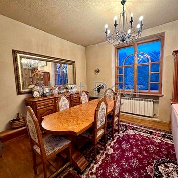 3 кімнатна квартира в центрі Києва на Бессарабці