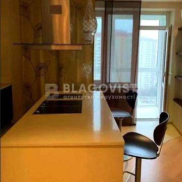 Продаж 3хкв. Урлівська 11а ціна 190000$  можливий торг для покупця.