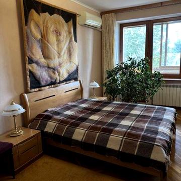 ТОП  Продаж 4 к ЦЕНТР Гоголівська низький поверх Актуальна