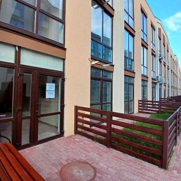 1м2=650уе Продам трикімнатну квартиру з власним двором. Розстрочка