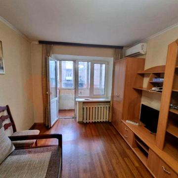 Продам 1 кімнтнатну квартиру вул Щусєва 24а  метро Дорогожичі Сирець