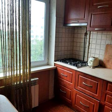 Київ, продаж 2-во кім. квартири, м. Чернігівська
