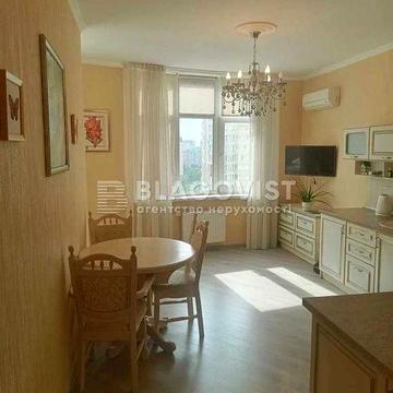 Продається квартира Ахматової 22