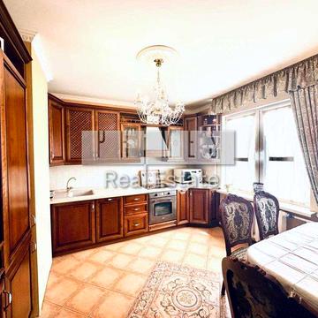 Продаж 2кім.квартири вул.Ахматової А, 28 Позняки Осокорки