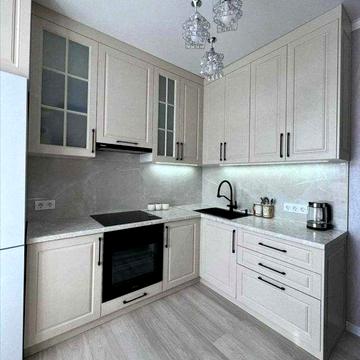 Продаж 2-кімнатна , Ревуцького 44 , Дарницький р-н.