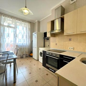 Гвардійців-Широнінців вул., 33