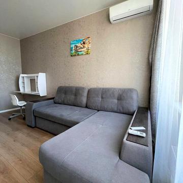 Валерія Самофалова вул. (Каманіна), 16а/2