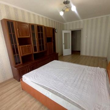 Урлівська вул., 16