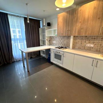 Володимира Великого вул. (Артема), 10