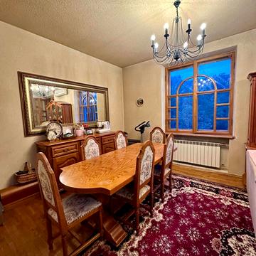 Кропивницького вул., 16