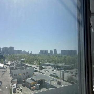 Дніпровська набережна вул., 17в