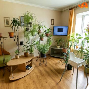 Марійки Підгірянки вул., 25