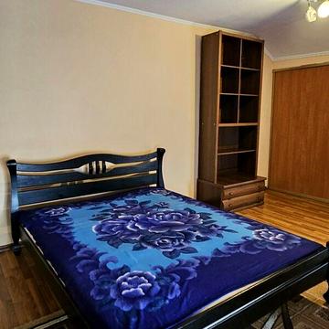 Довгострокова оренда 2к Квартира Грушевського вулиця