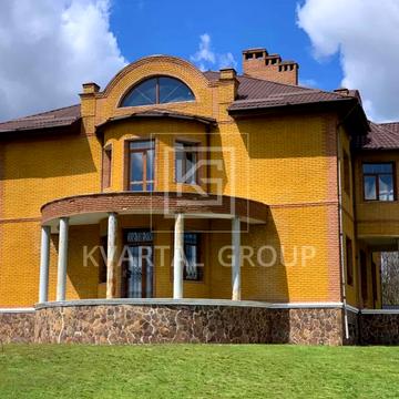 Ярова вул. (Червоноармійська), 179