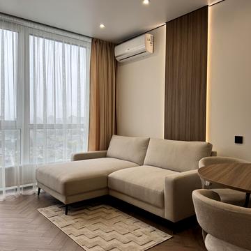 Причальна вул., 10