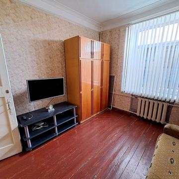 Металургів просп., 12
