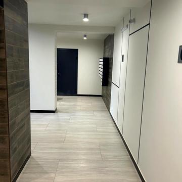 Академіка Сахарова вул., 52