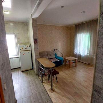 Степана Бандери вул. (Шмідта), 37