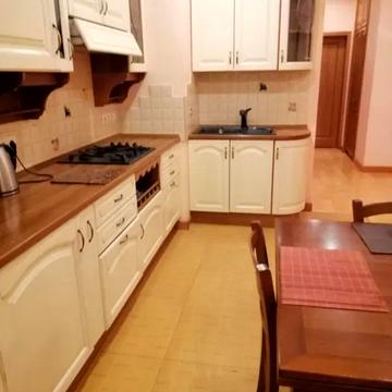 Семінарська вул., 18/20
