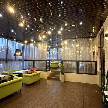 Срібнокільська вул., 12