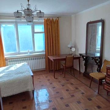 Адміральський просп. (Патріса Лумумби), 1