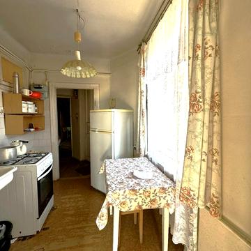 Шептицьких вул., 7