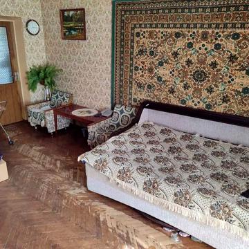 Науки просп. (Леніна), 12