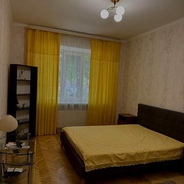 Інститутська вул., 22/7
