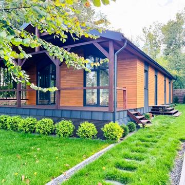 Залізничний, 8