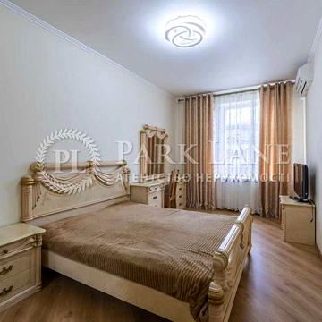 Продам 2-х.кім.Сталінку72кв.м.  Євроремонт вул. Краківська,7 Соцмісто