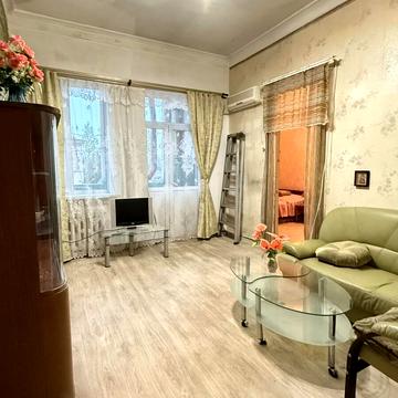 Пастера вул., 2