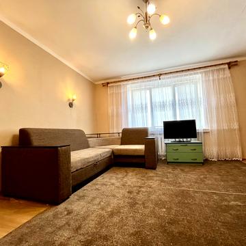 Проскурівська вул., 16