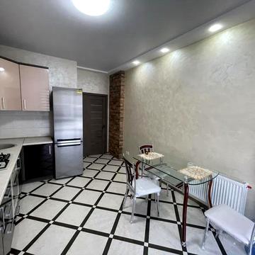 Торфяна вул., 25