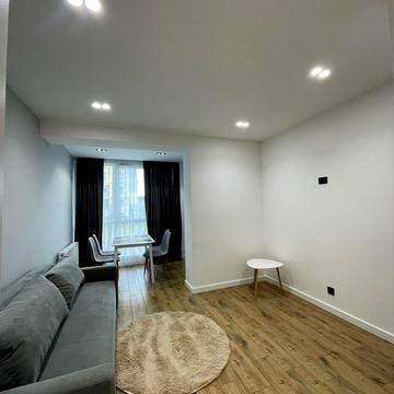 Миколи Боголюбова вул., 5а