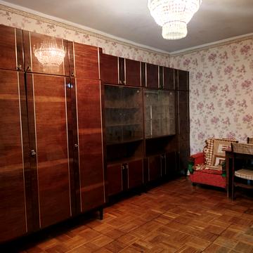 Здолбунівська вул., 3