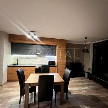 Антоновича вул. (Горького), 74