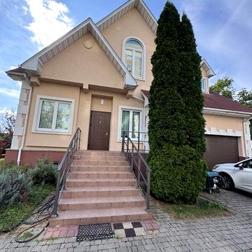 Продаж 3к Дім Богдана Хмельницького вулиця