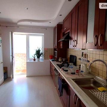 Довгострокова оренда 2к Квартира Соборності (Жовтнева) вулиця