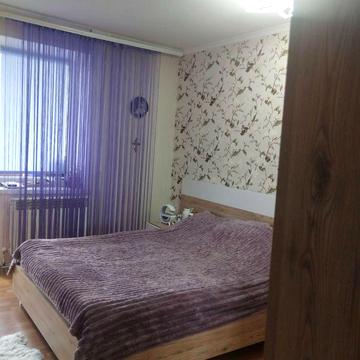 Продам 4х кімнатну квартиру 3/9 з А/О в центрі міста
