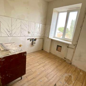 Продам 1 кім квартиру на Критому ринку